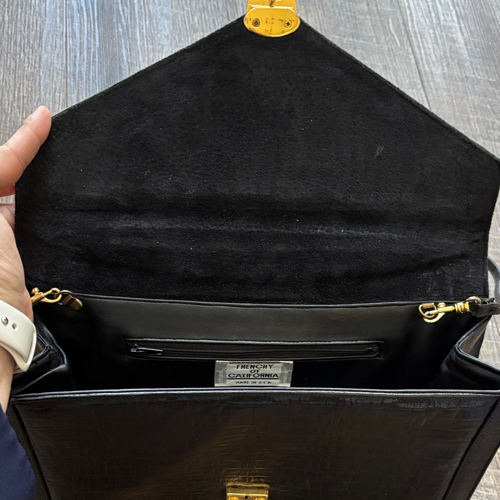 Vintage Frenchy of California Leather Clutch with Removable Strap! Very Chic! - Picture 4 of 13